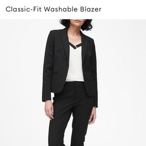 Banana Republic Classic Fit Washable Blazer